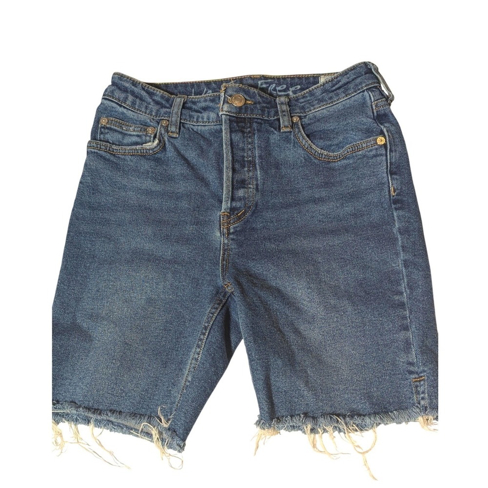 Free People Distressed Denim Shorts Raw Hem Size 26 Medium Wash"